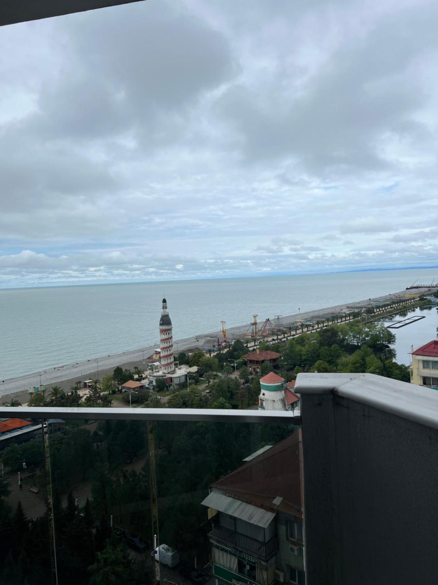 Orbi Sea Towers Batumi Apartment Ngoại thất bức ảnh